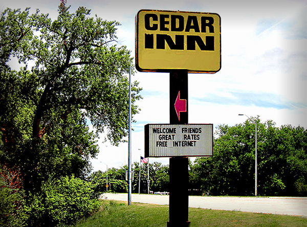 Cedar Inn Sign